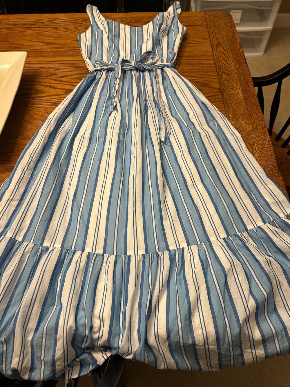 Vineyard Vines White Dress with Blue Trim/8